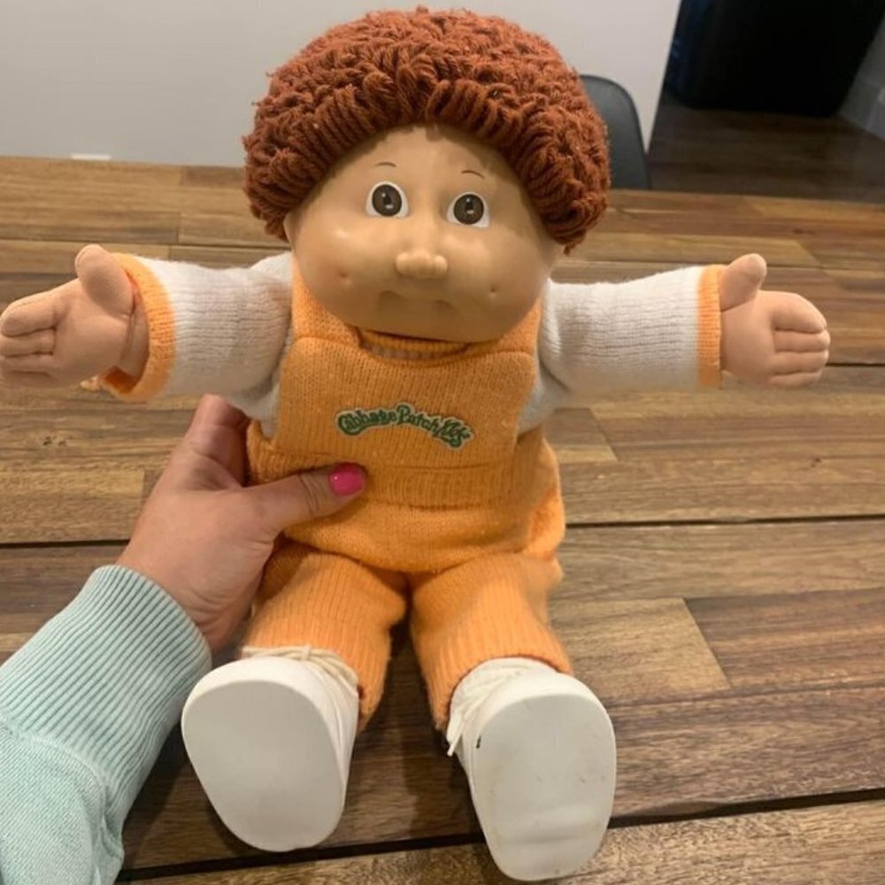𝅺VINTAGE “CABBAGE PATCH DOLL”. Excellent condition. Collectors item.